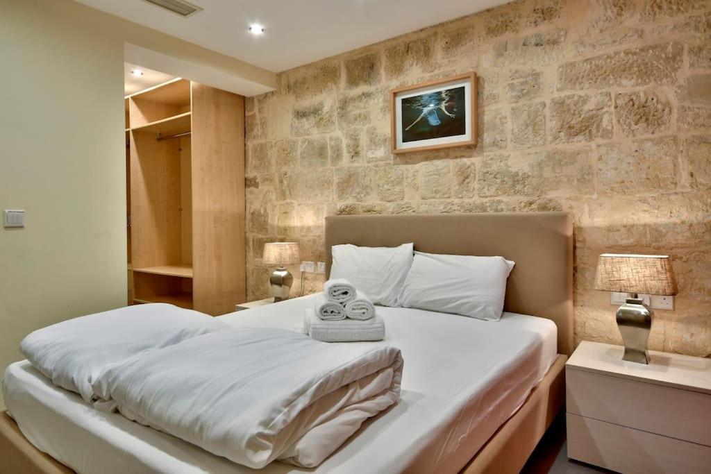 Vallettastay - Orangerie Two Bedroom Apartment 201 ภายนอก รูปภาพ